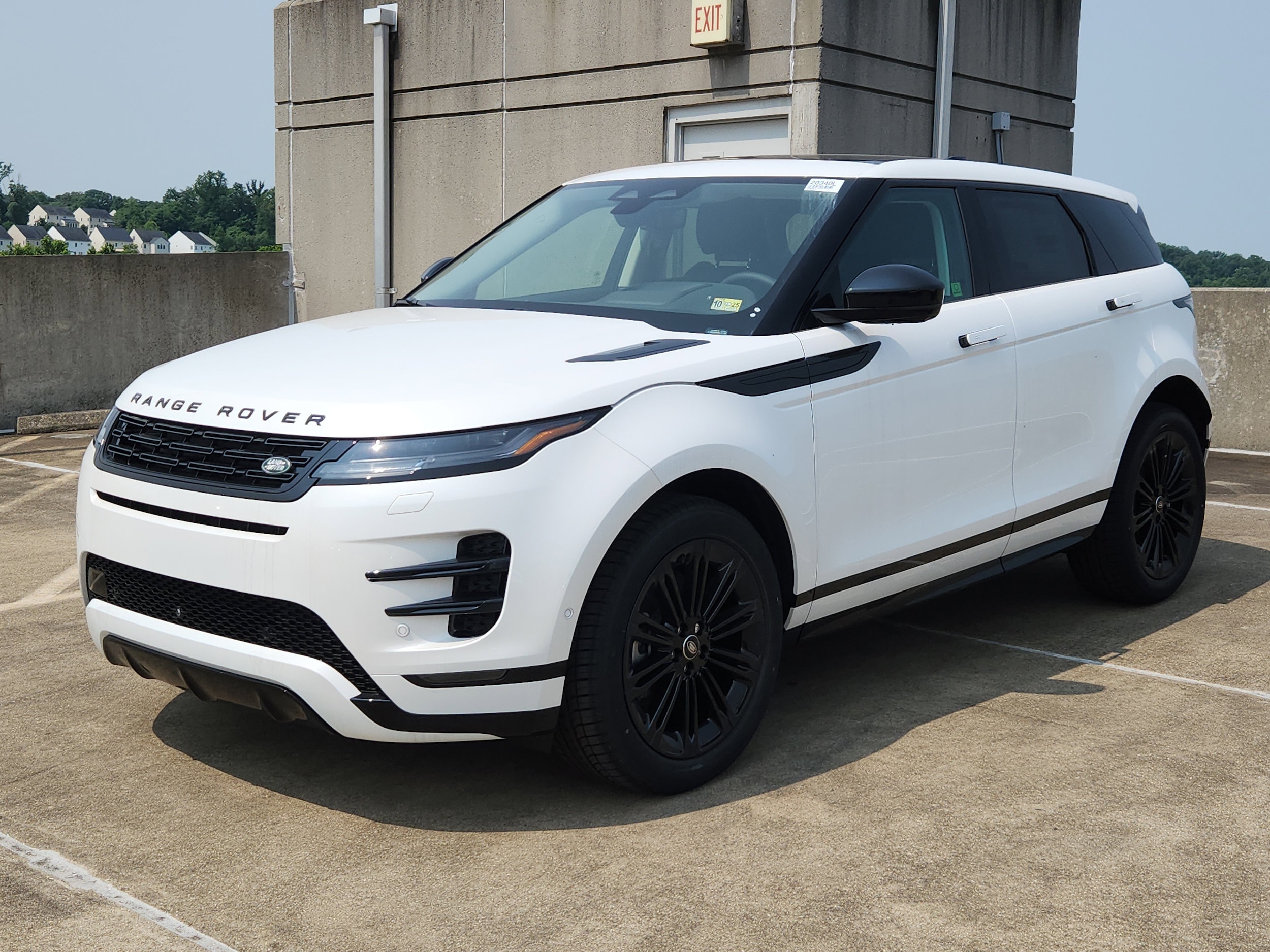 2025 Land Rover Range Rover Evoque