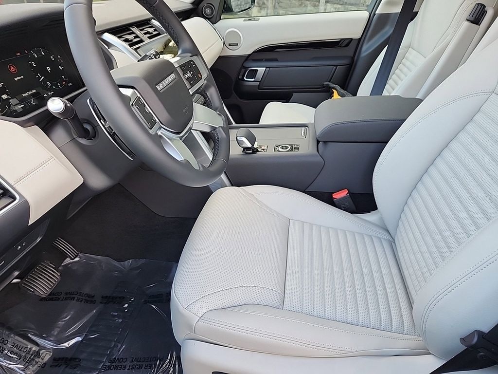 2025 Land Rover Discovery S - Photo 23