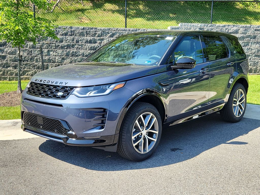 2026 Land Rover Discovery Sport 2.0 Landmark Edition's photo