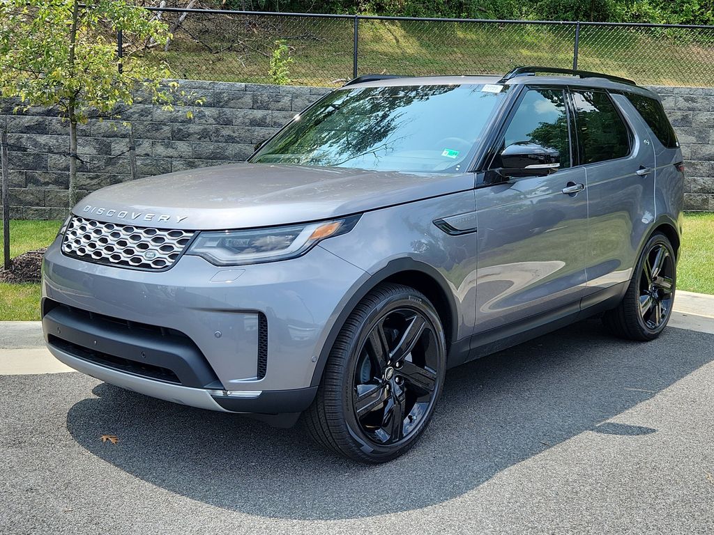 2025 Land Rover Discovery P300 S's photo