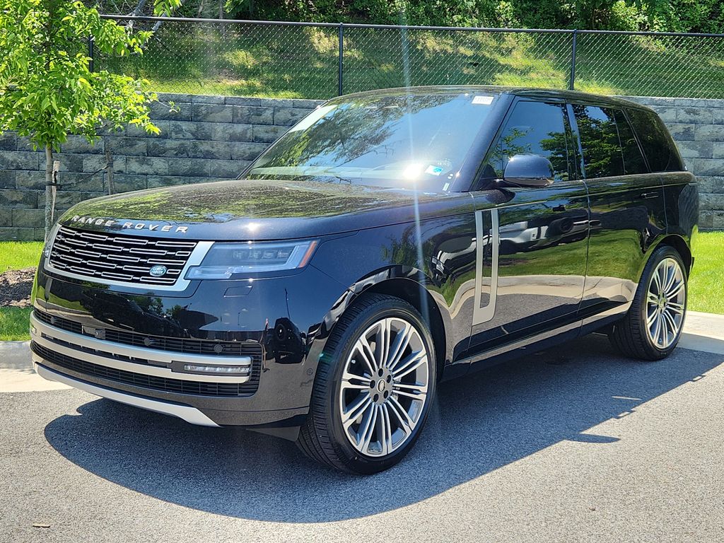2025 Land Rover Range Rover 3.0 SE SWB's photo