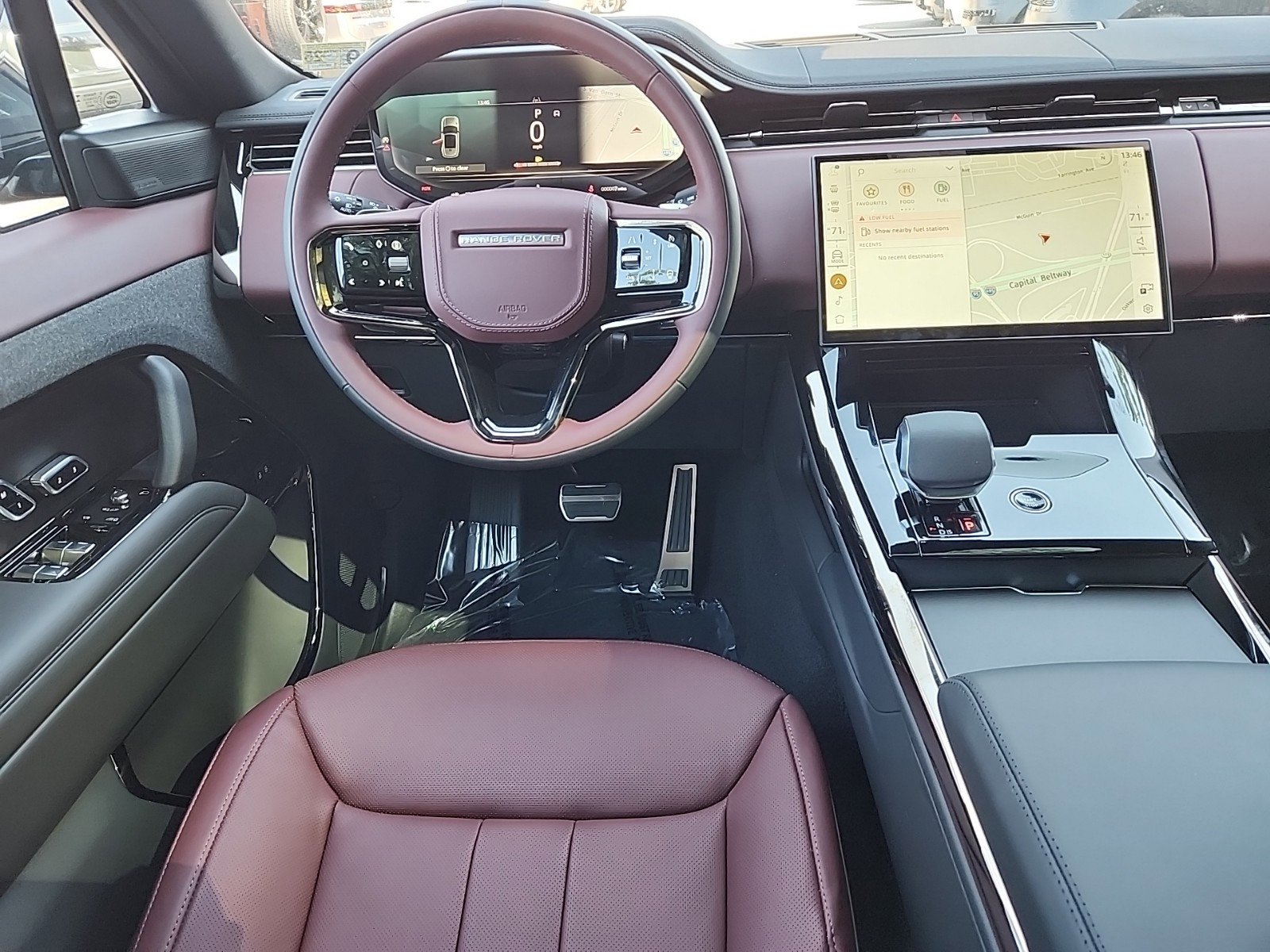 2025 Land Rover Range Rover Sport SE photo 4
