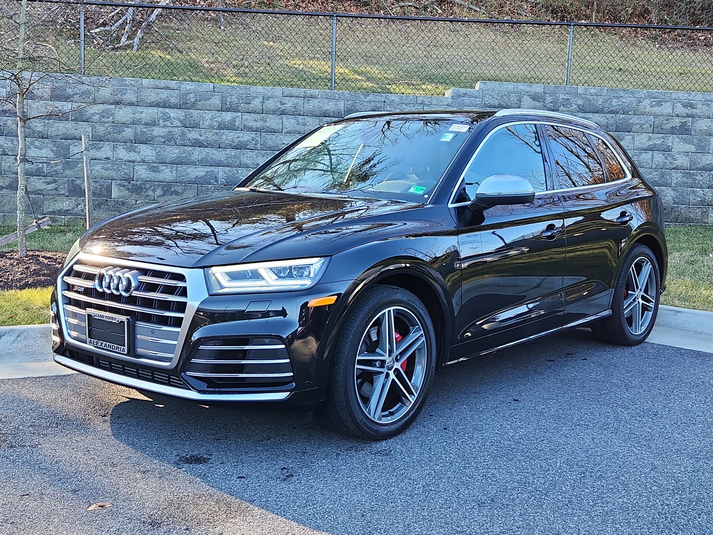 2019 Audi SQ5 Premium Plus's photo