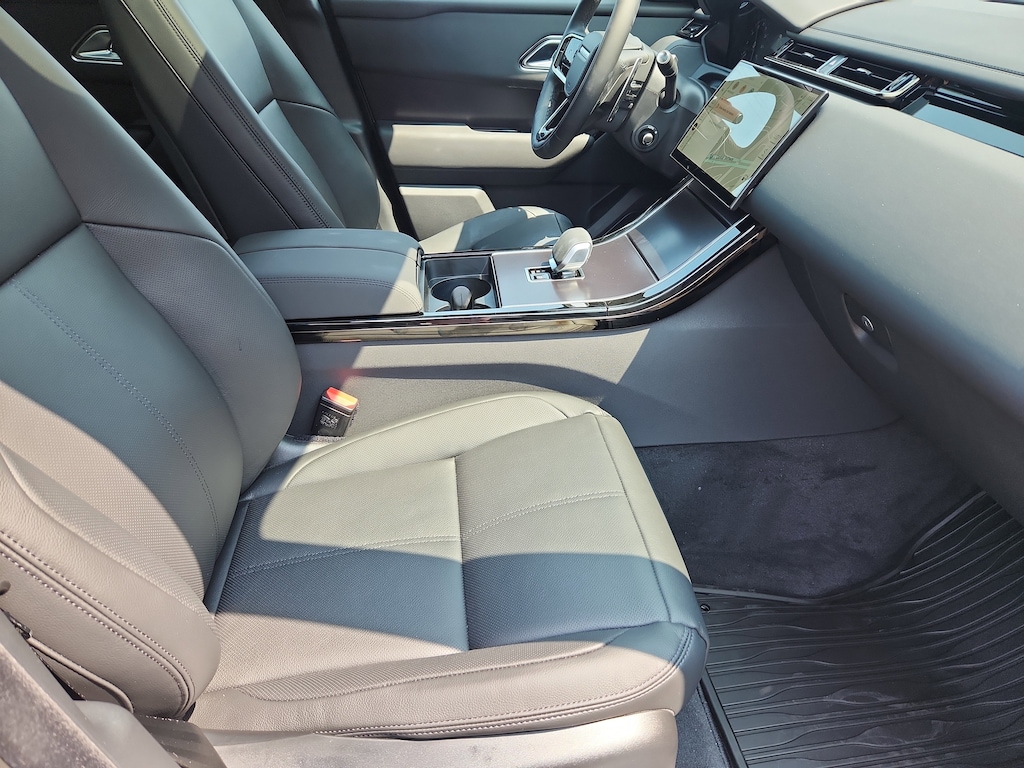 Used 2026 Land Rover Range Rover Velar P250 Dynamic SE SUV