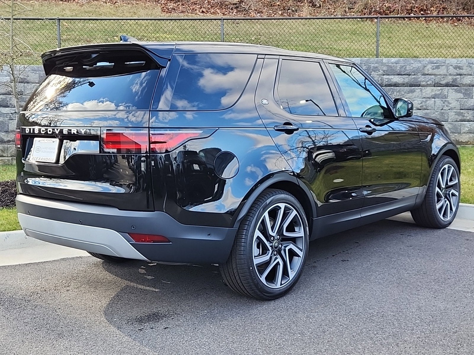 Used 2024 Land Rover Discovery S with VIN SALRJ2EX6R2493148 for sale in Alexandria, VA
