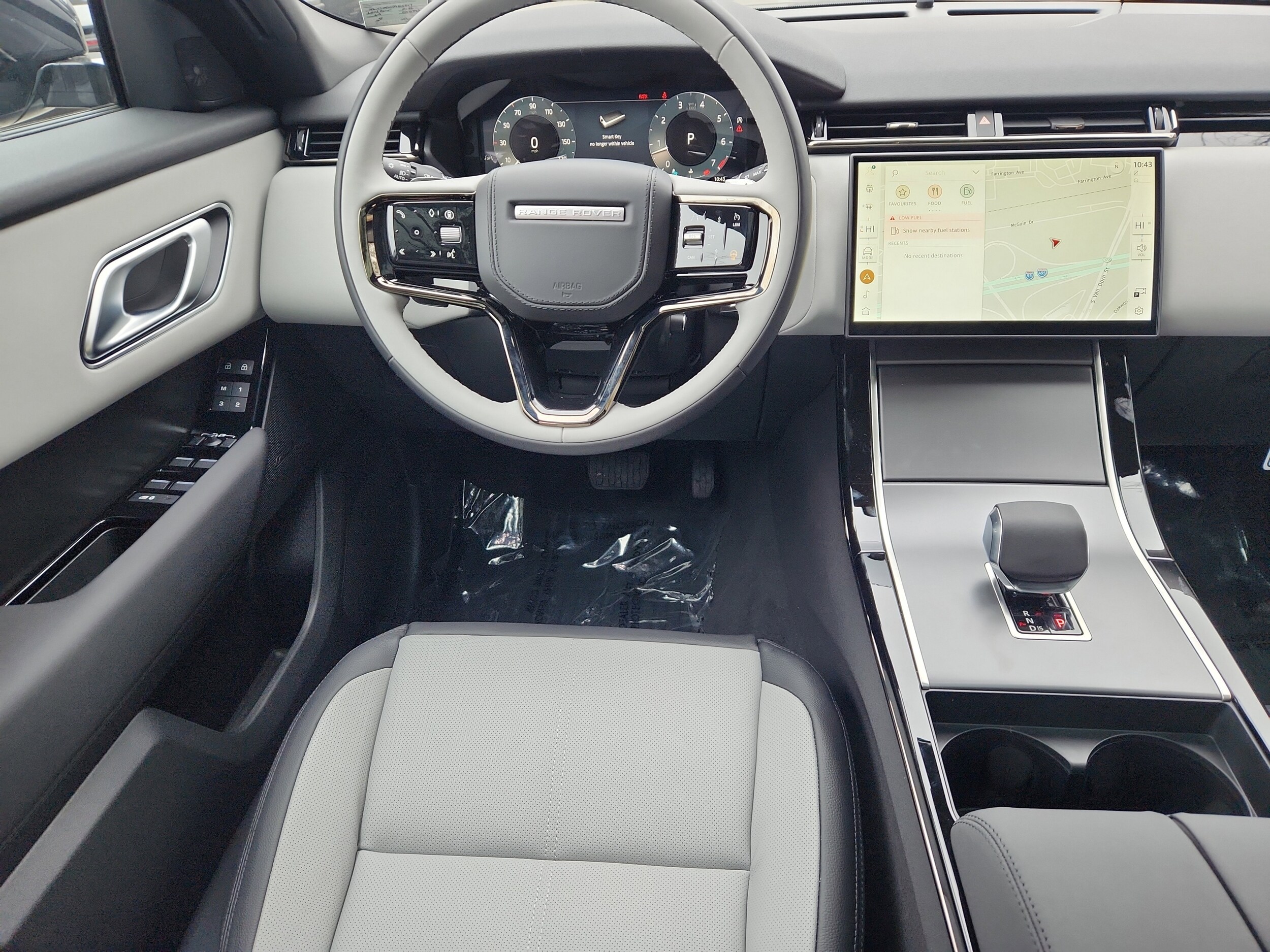 2026 Land Rover Range Rover Velar P250 S photo 4