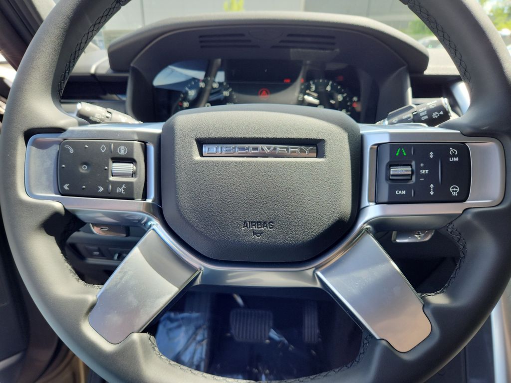 2025 Land Rover Discovery S - Photo 18