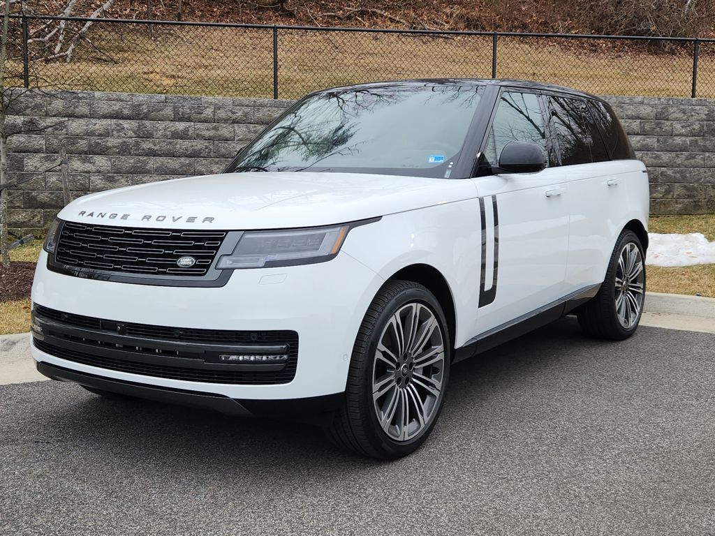 2025 Land Rover Range Rover SE