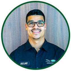 Staff member Oscar Tejada from ID_2c8e5d3eaef1