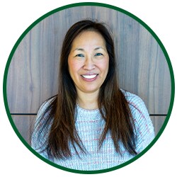 Staff member Elaine Ng from ID_fa7e104e27a6