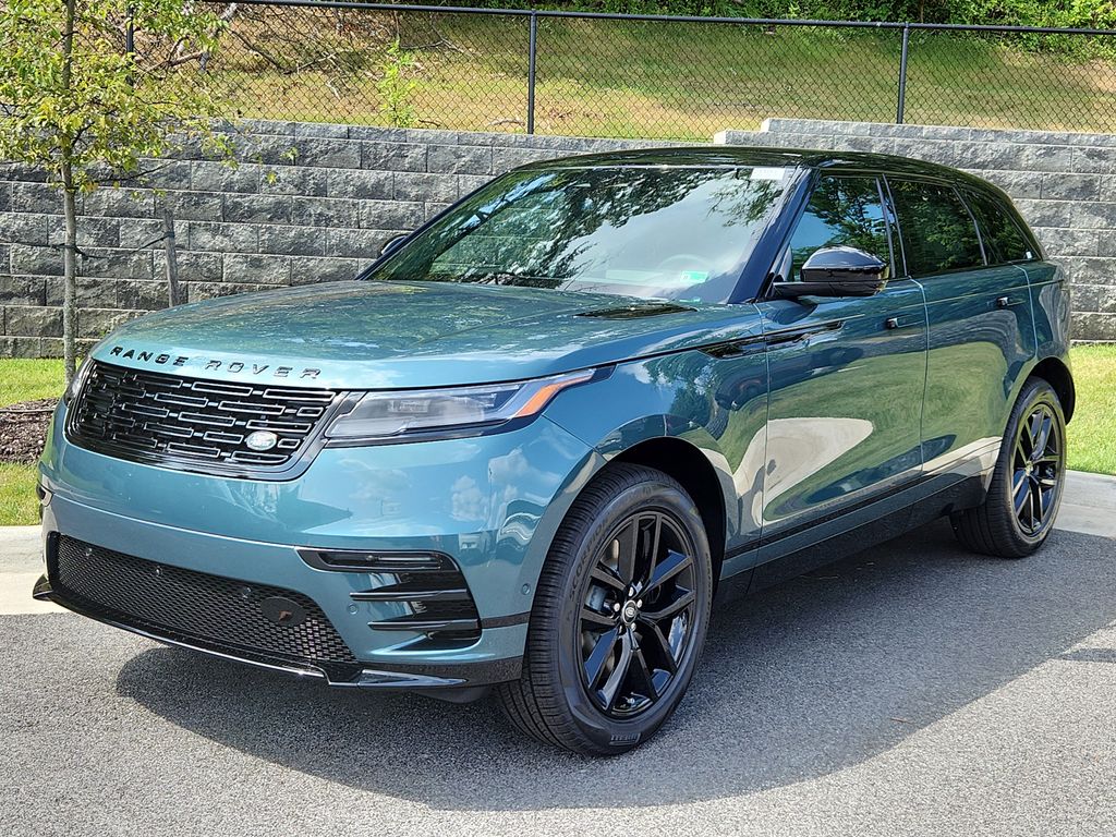 2026 Land Rover Range Rover Velar Dynamic SE