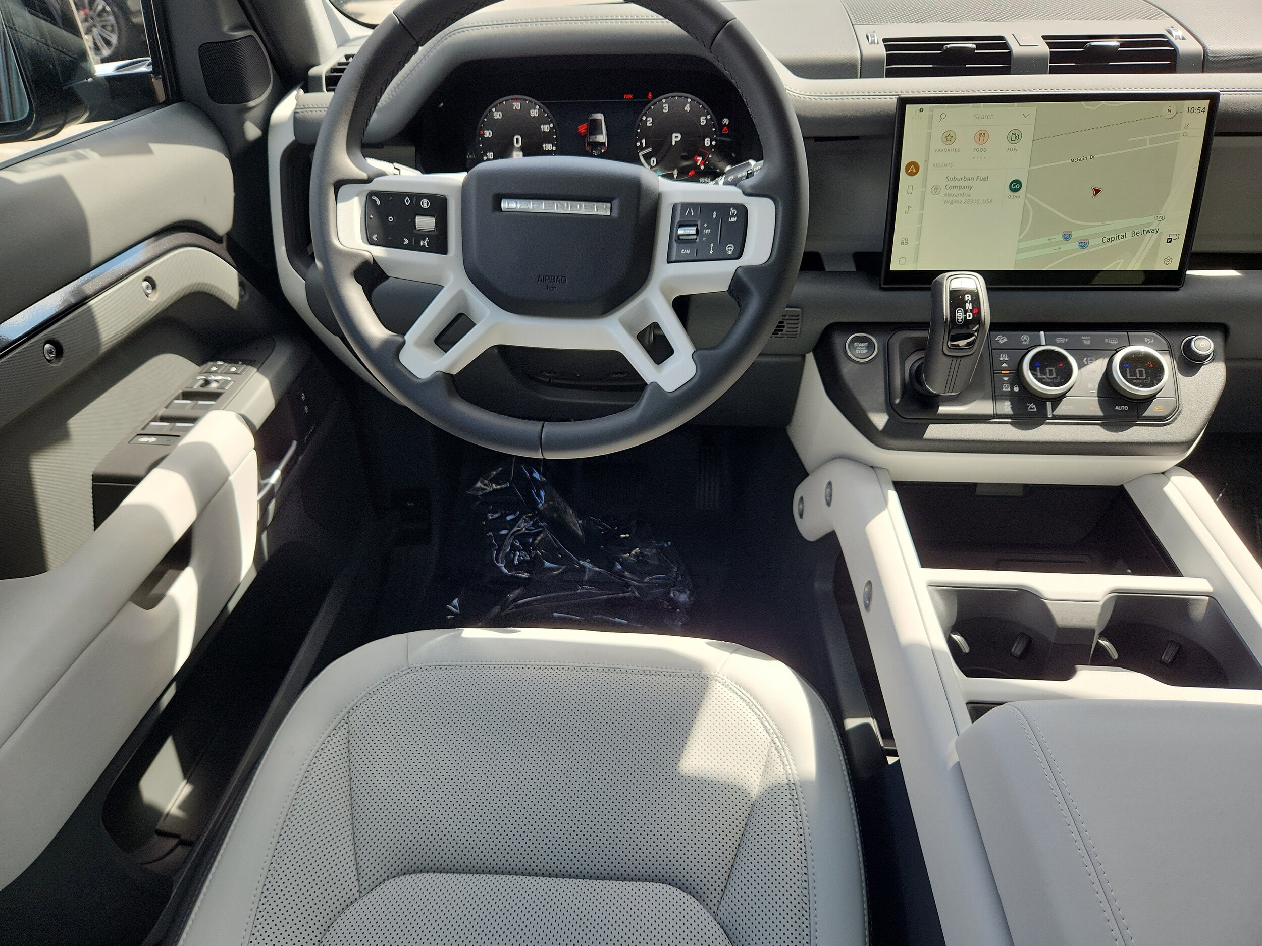 2025 Land Rover Defender 130 S 130 S photo 3