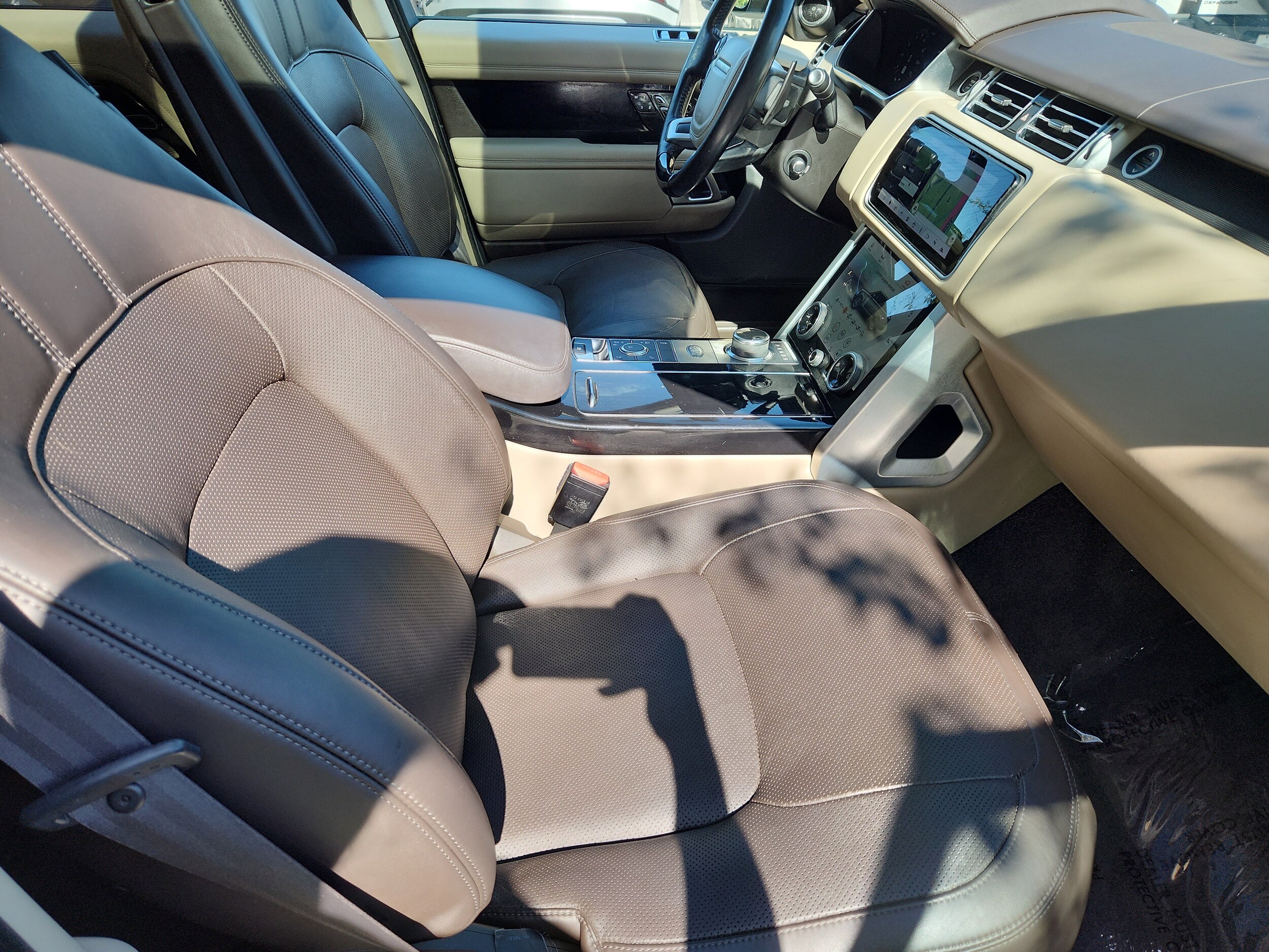 2018 Land Rover Range Rover SuperCharged photo 3