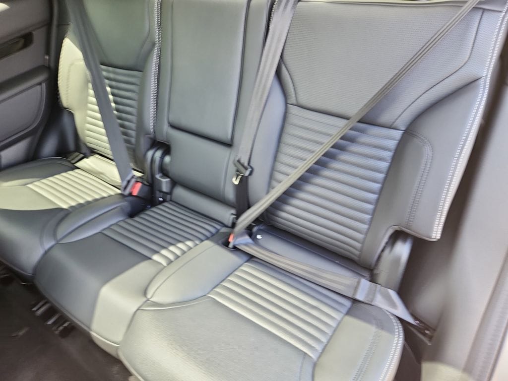 2025 Land Rover Discovery S - Photo 25