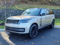 2025 Land Rover Range Rover SE P400 SE LWB 7 Seat