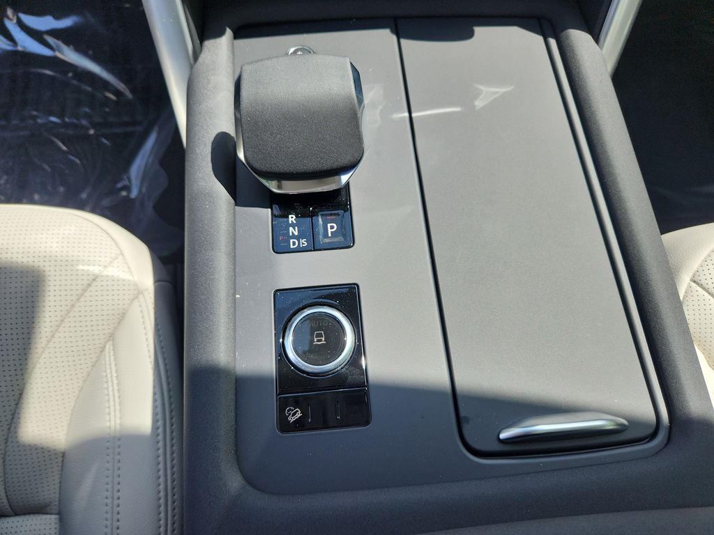 2025 Land Rover Discovery S - Photo 16