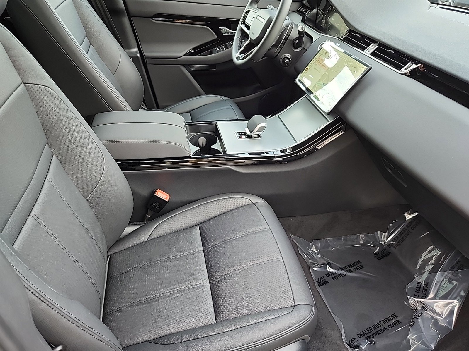 2025 Land Rover Range Rover Evoque S photo 3
