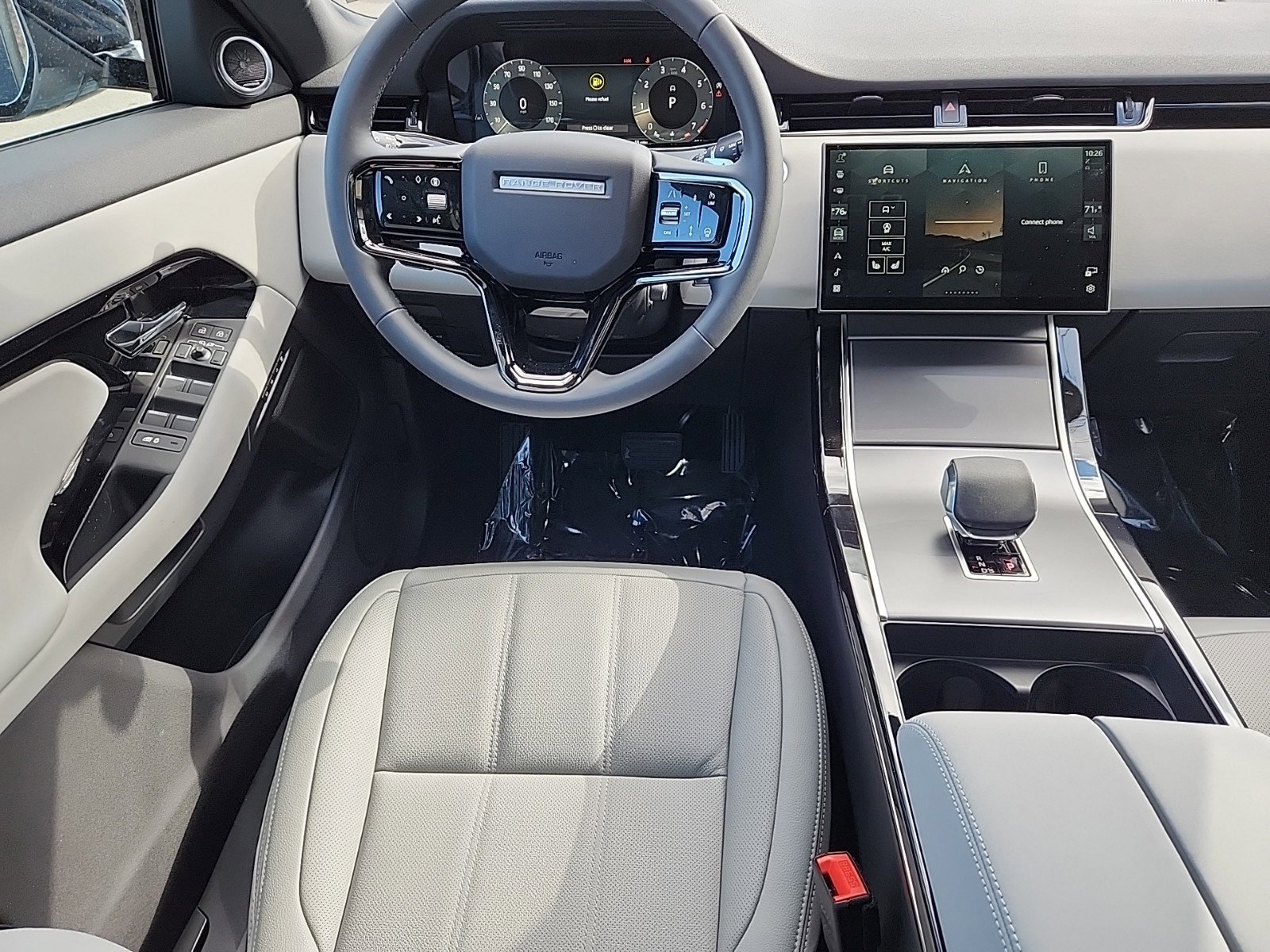 2026 Land Rover Range Rover Evoque S photo 4