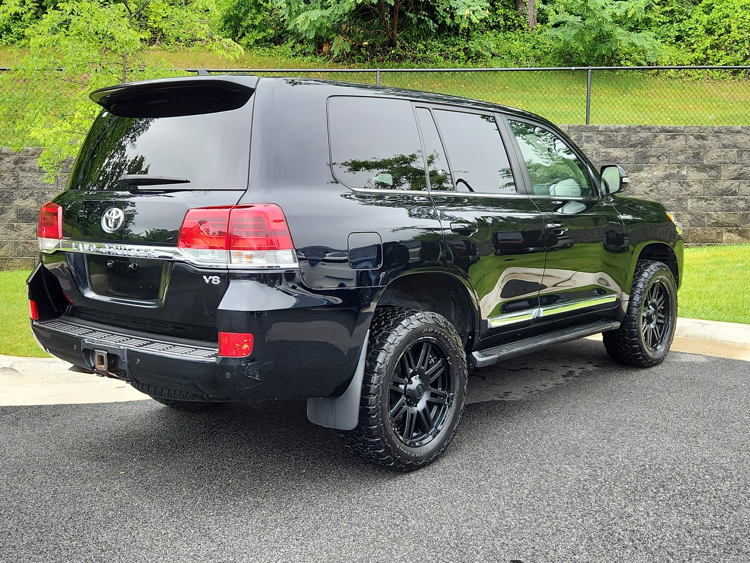 Used 2018 Toyota Land Cruiser Base with VIN JTMCY7AJ6J4062728 for sale in Alexandria, VA
