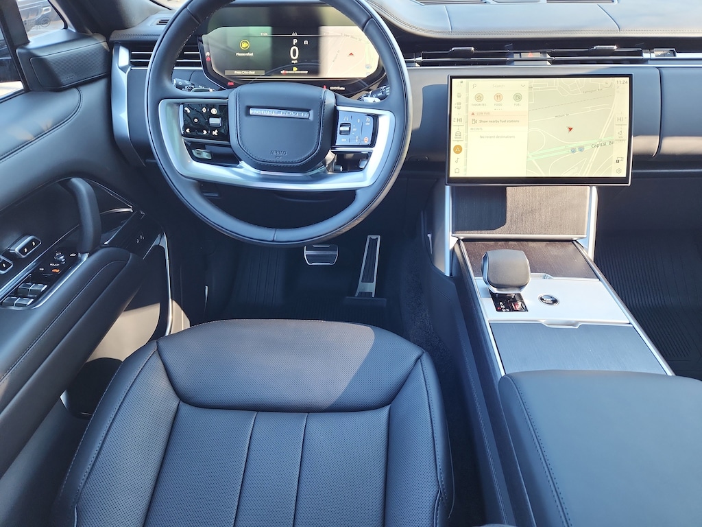 New 2025 Land Rover Range Rover SE P400 SE LWB 7 Seat