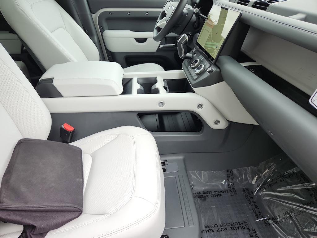 New 2026 Land Rover Defender 11XDYNAMSE