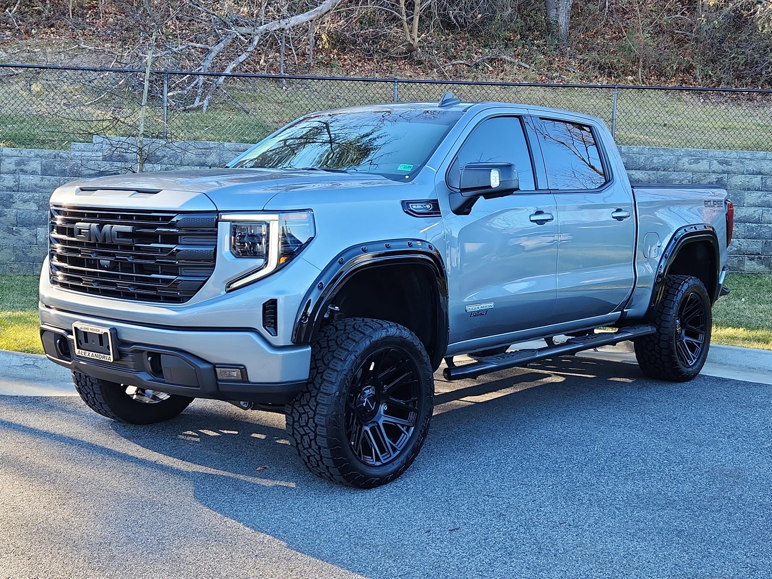 2023 GMC Sierra 1500 Elevation's photo