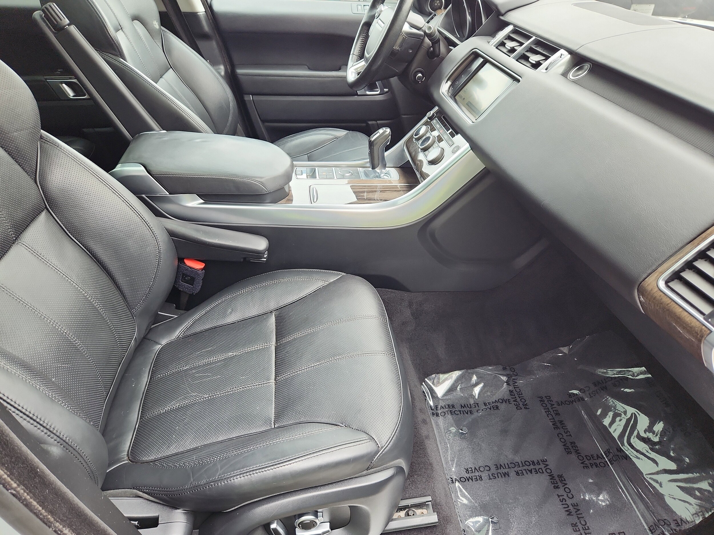 2016 Land Rover Range Rover Sport HSE photo 3