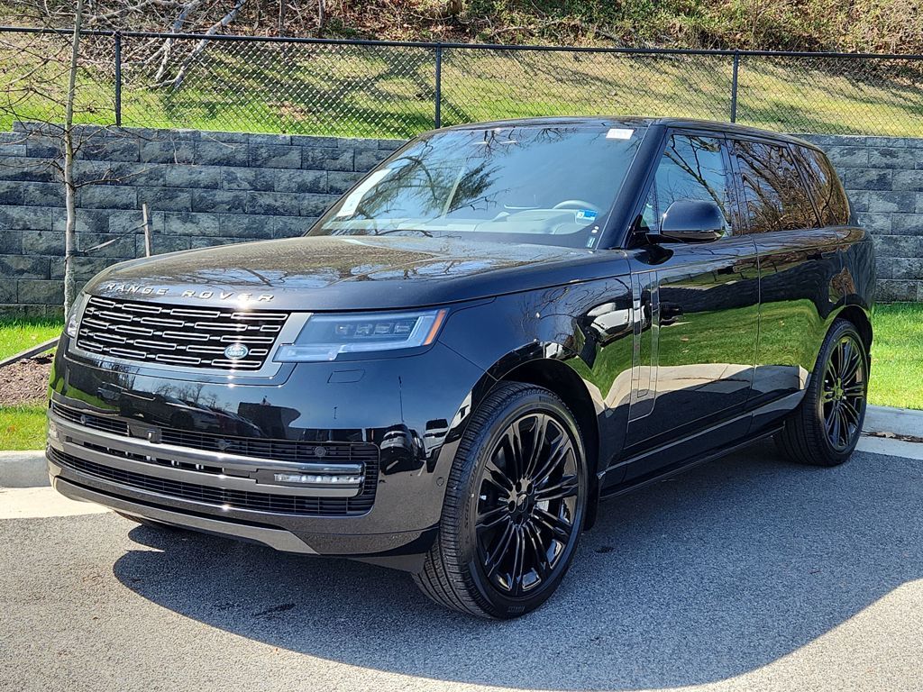 2026 Land Rover Range Rover 4.4 SE SWB's photo