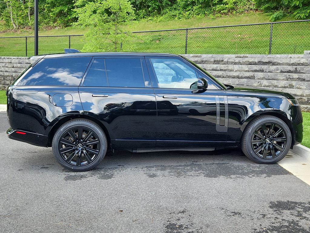 2025 Land Rover Range Rover SE - Photo 11