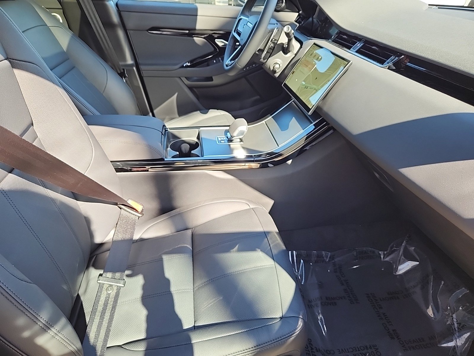 2026 Land Rover Range Rover Evoque S photo 3