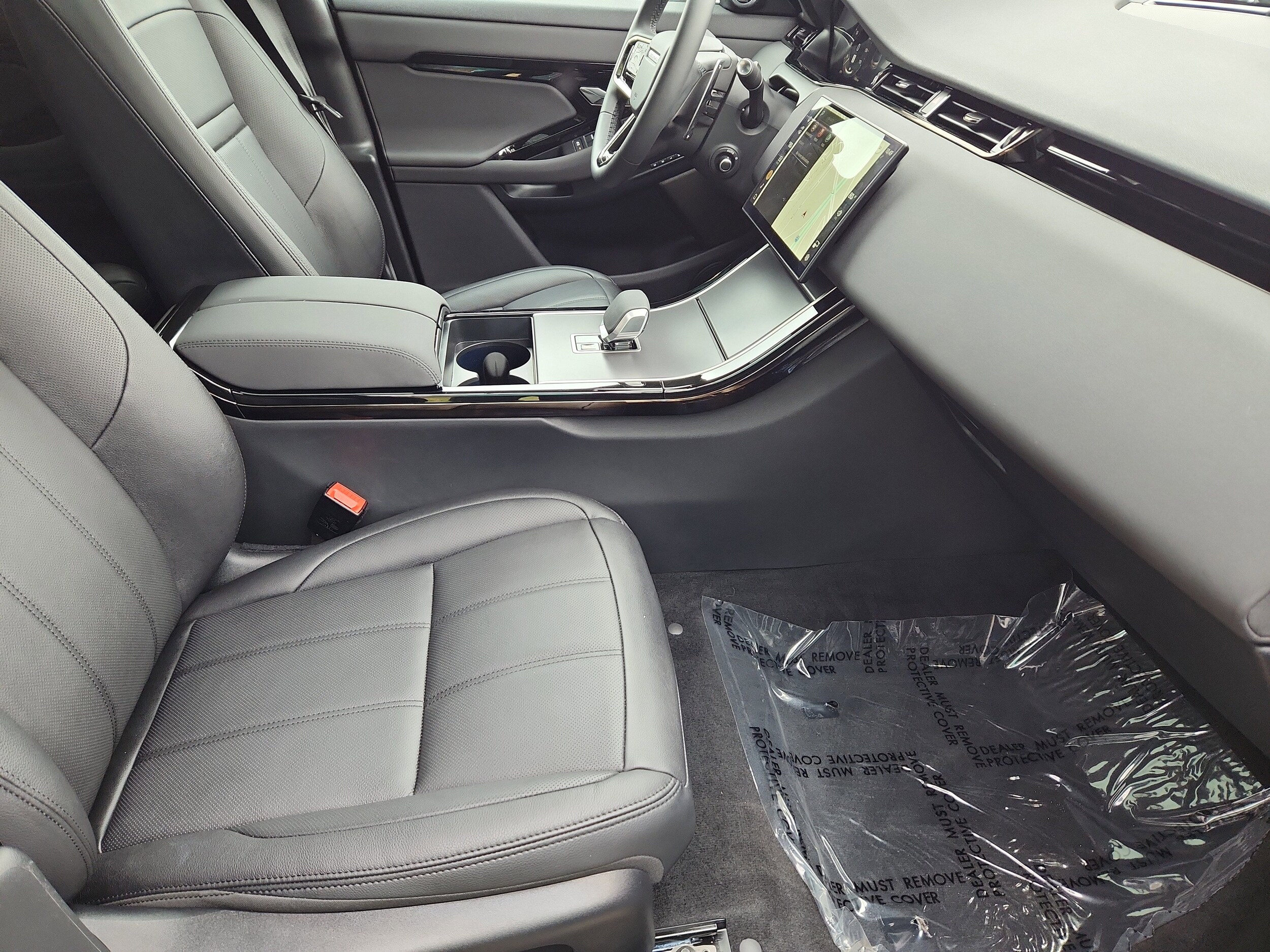 2026 Land Rover Range Rover Evoque S photo 2