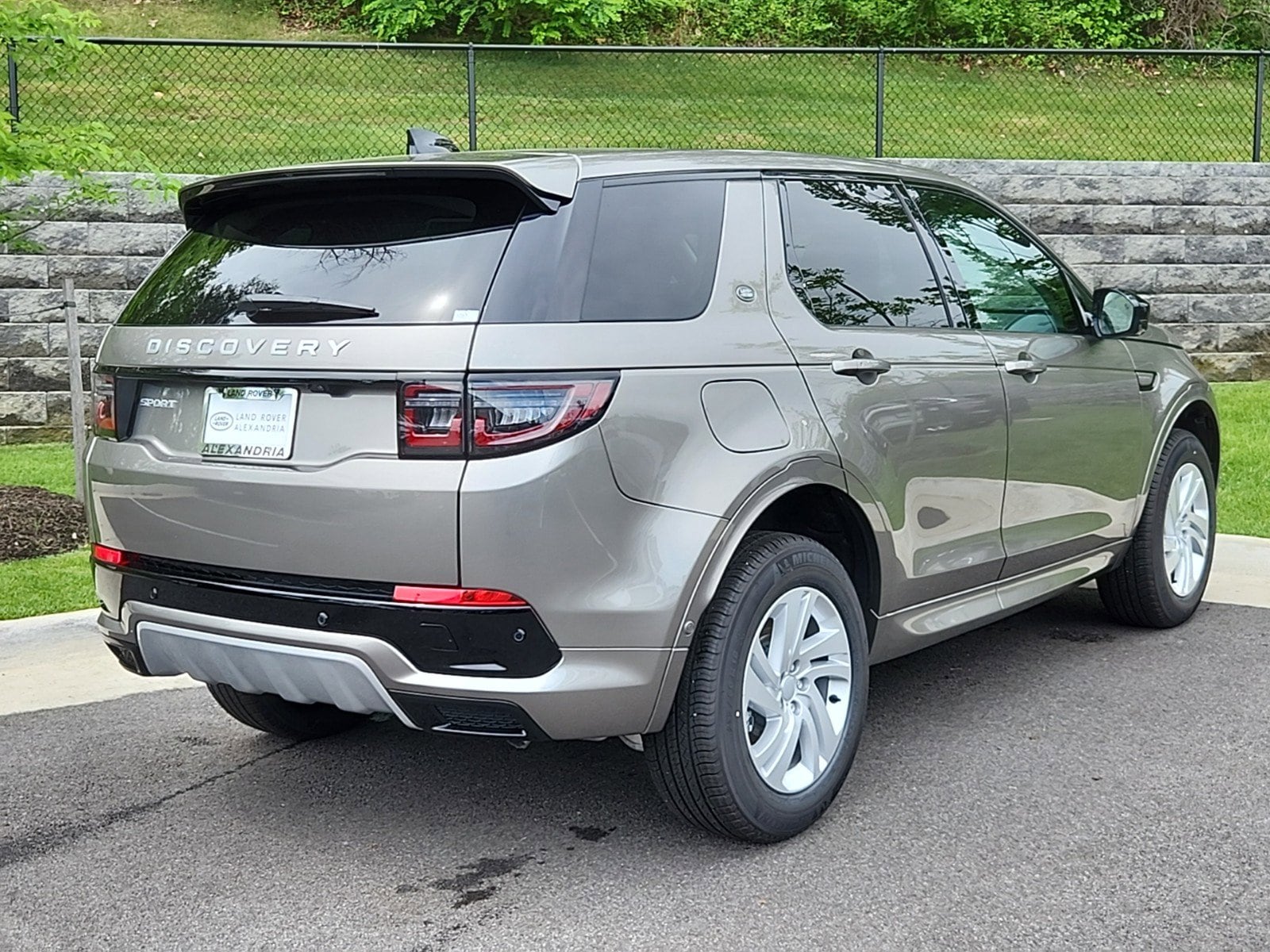Used 2024 Land Rover Discovery Sport S with VIN SALCJ2FX9RH349370 for sale in Alexandria, VA