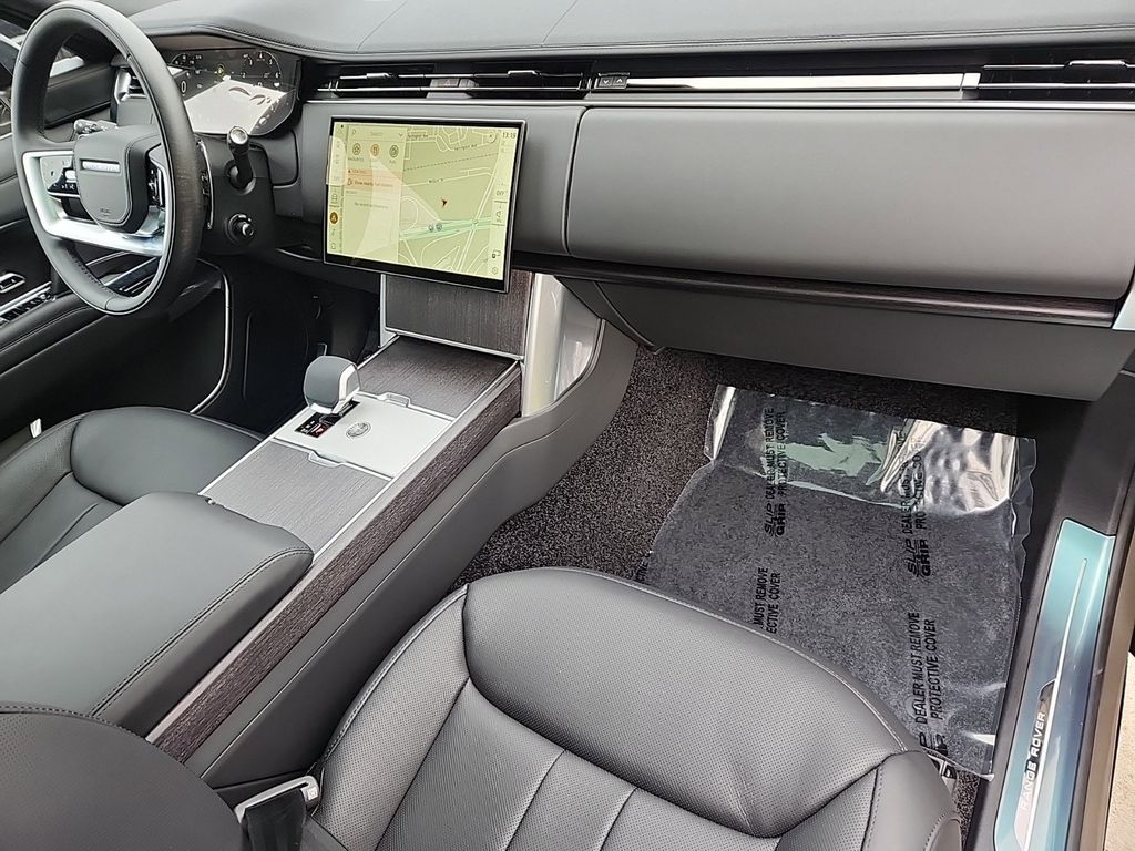 2025 Land Rover Range Rover SE - Photo 28