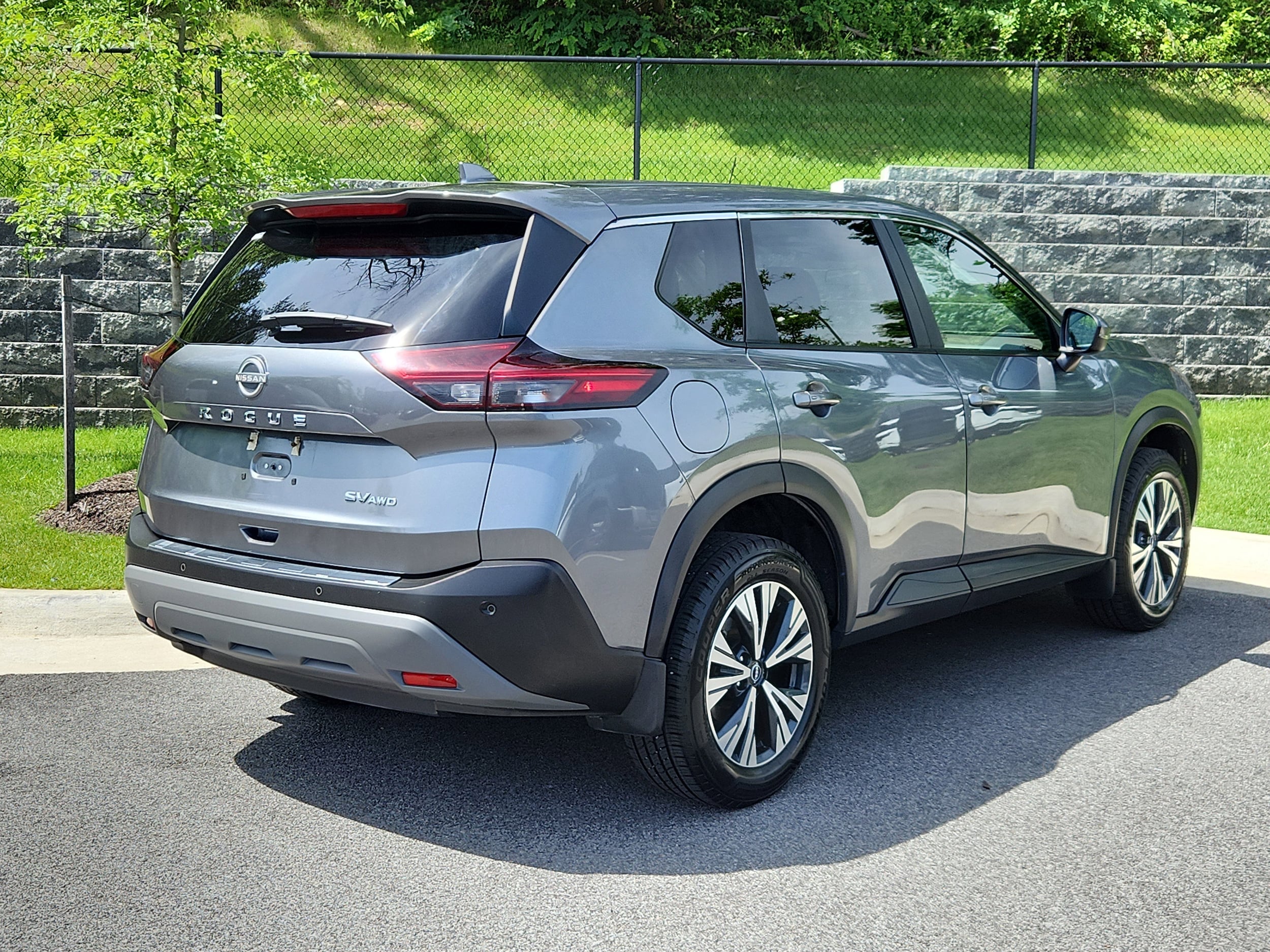Used 2022 Nissan Rogue SV with VIN 5N1BT3BB4NC687940 for sale in Alexandria, VA