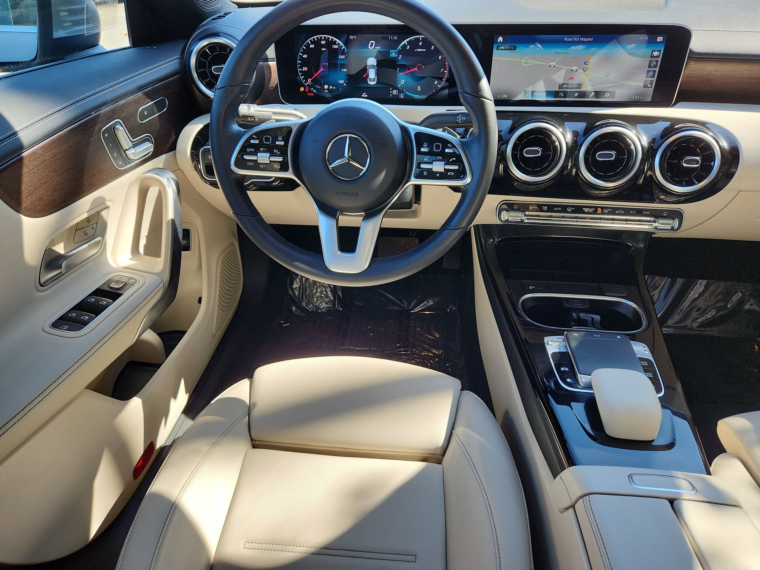 2020 Mercedes Benz CLA 250 4MATIC photo 4