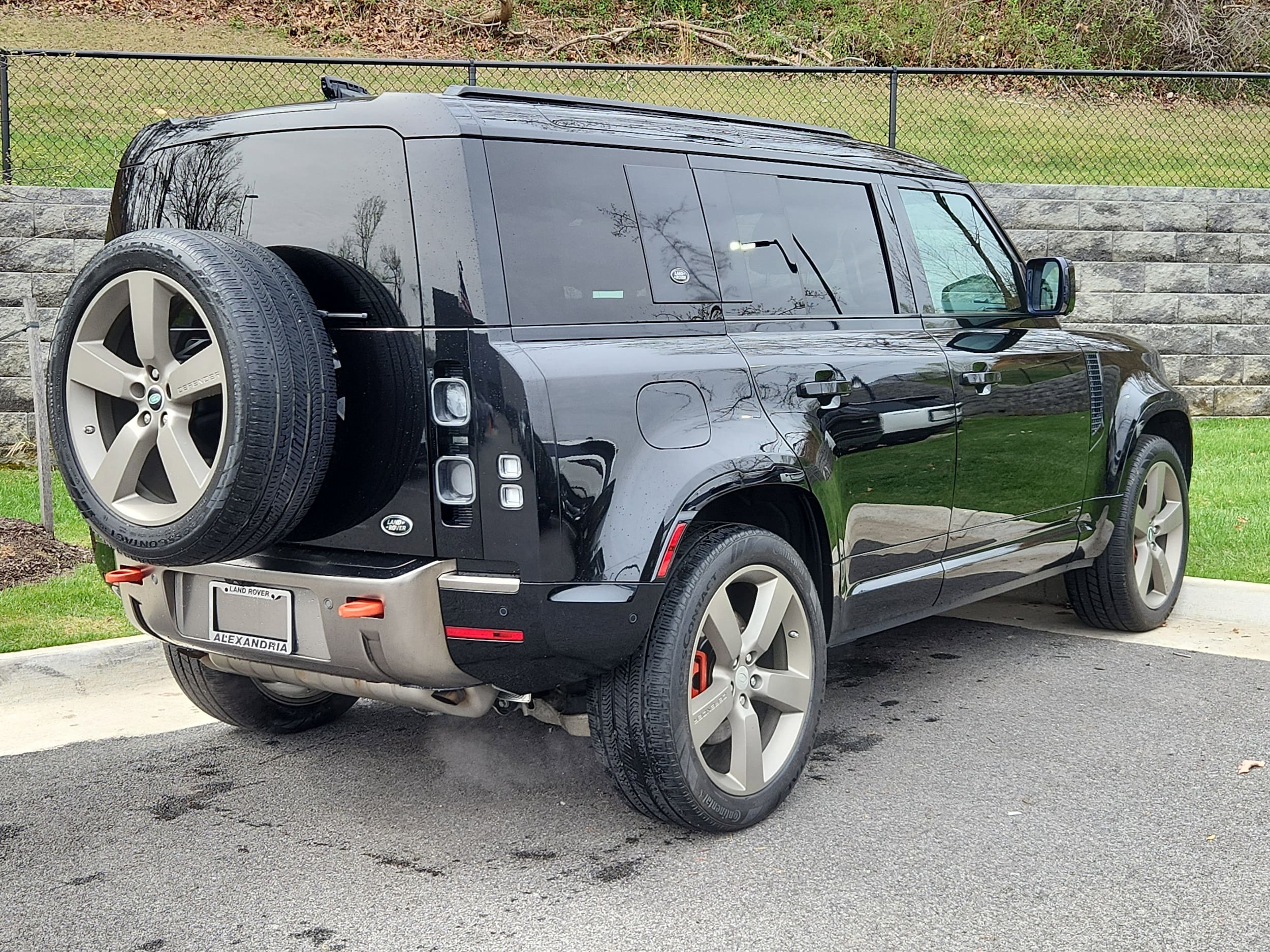 Used 2020 Land Rover Defender X with VIN SALEX7EU9L2021307 for sale in Alexandria, VA
