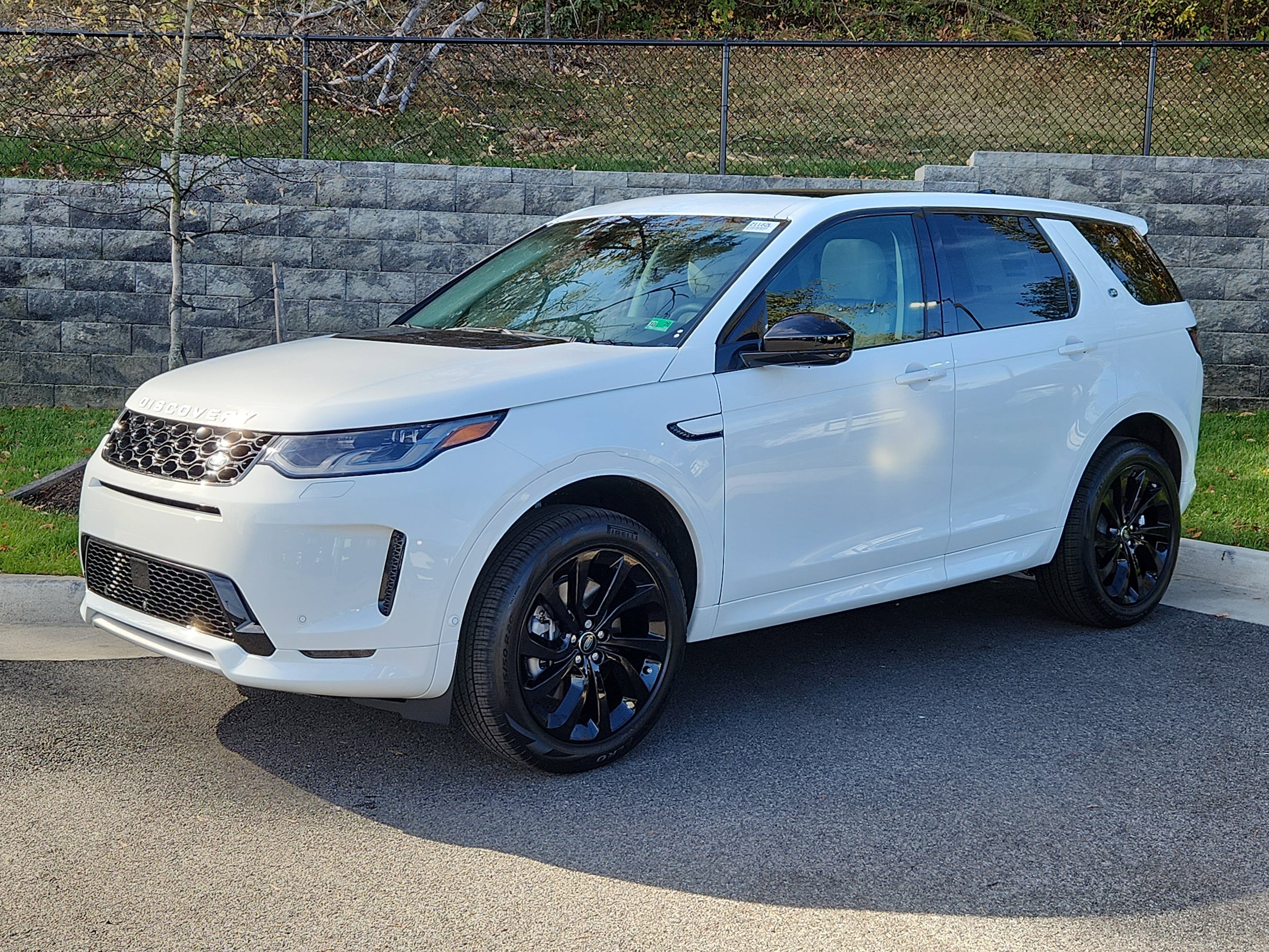 2025 Land Rover Discovery Sport S