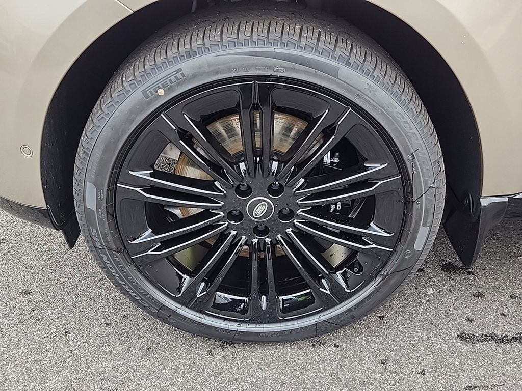 2025 Land Rover Range Rover SE - Photo 9