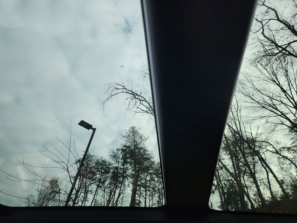 2025 Land Rover Range Rover SE - Photo 27