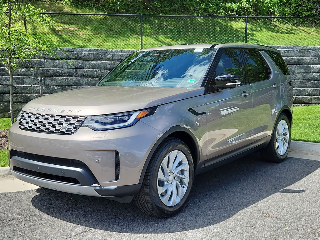 2025 Land Rover Discovery P300 S's photo