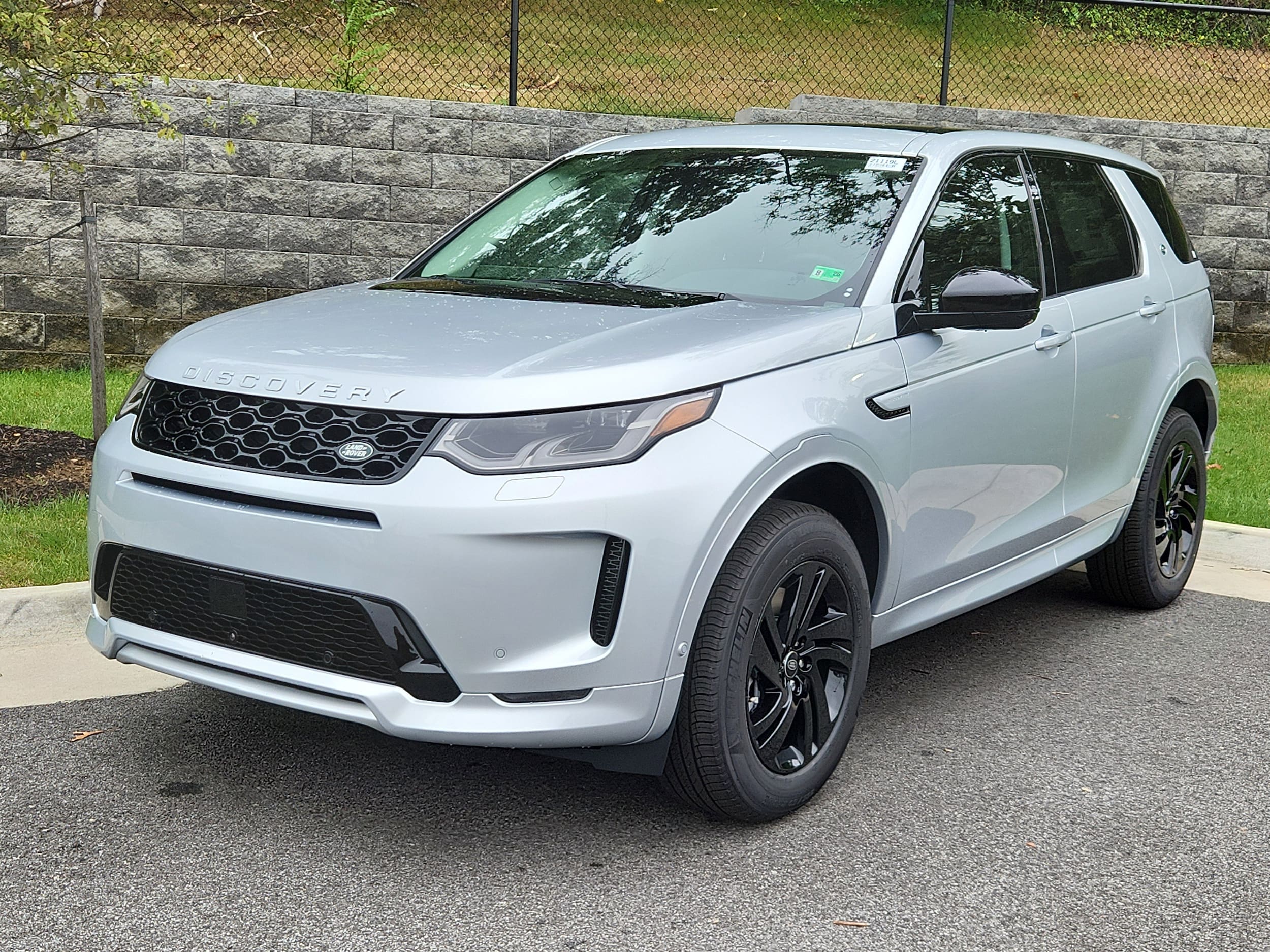 2025 Land Rover Discovery Sport S