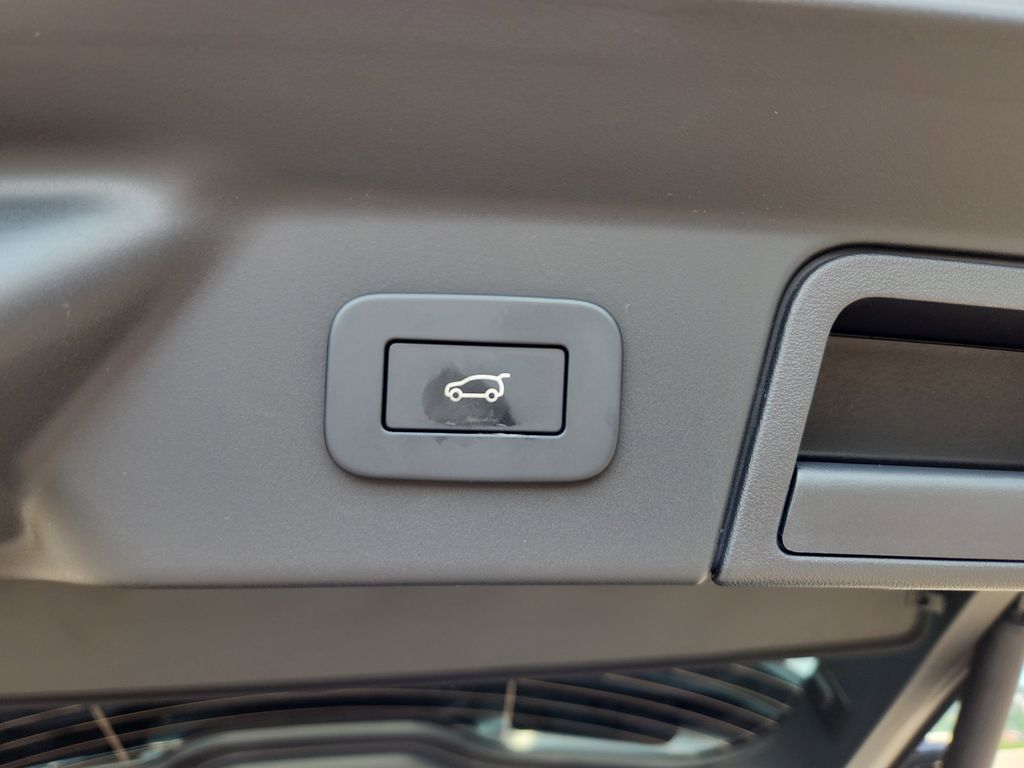 2026 Land Rover Range Rover Velar Dynamic SE - Photo 14