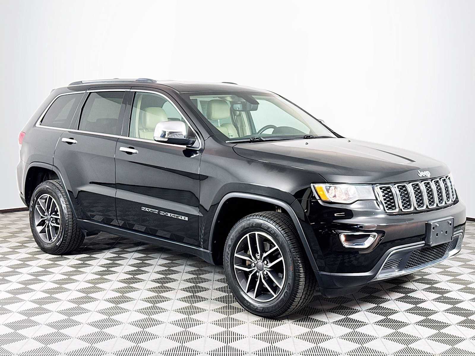 Image 2 of 2019 Jeep Grand Cherokee Limited SUV