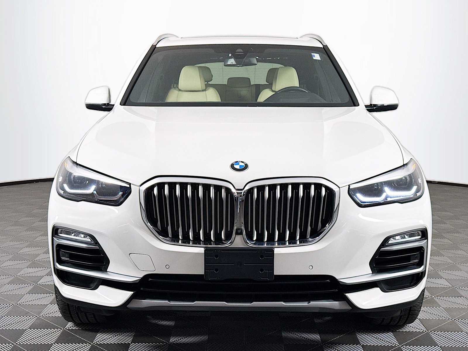 Used 2021 BMW X5 40i with VIN 5UXCR6C04M9G52012 for sale in Boston, MA