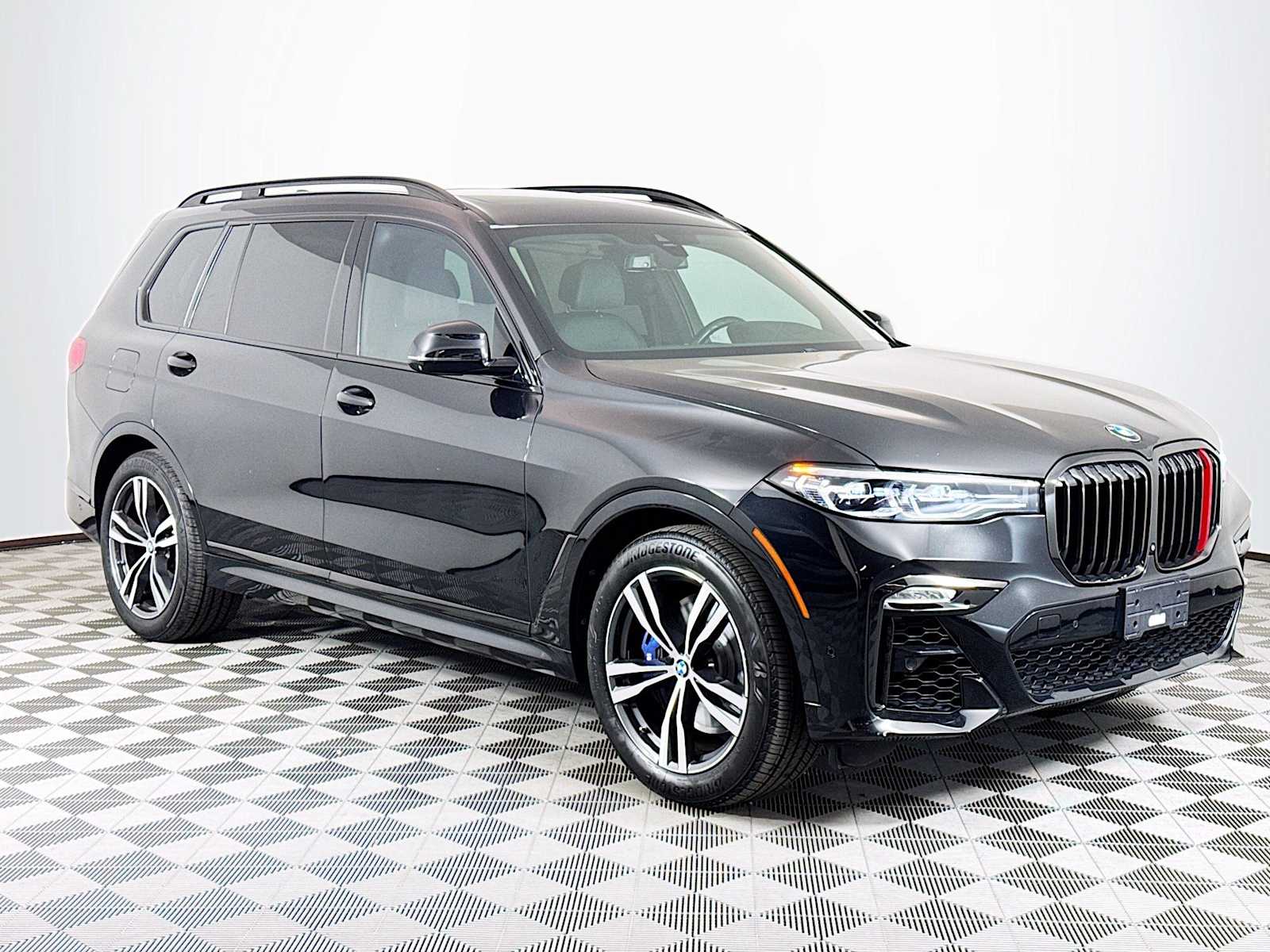 Used 2020 BMW X7 40i with VIN 5UXCW2C0XL9C79638 for sale in Boston, MA