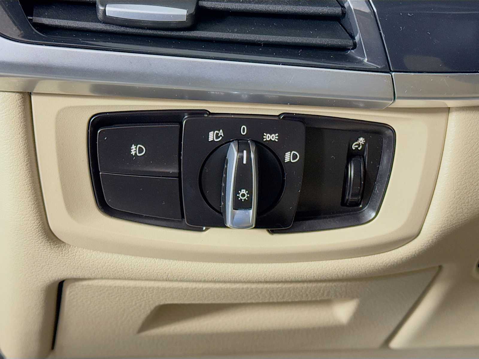 Image 10 of 2017 BMW X5 xDrive35i SUV