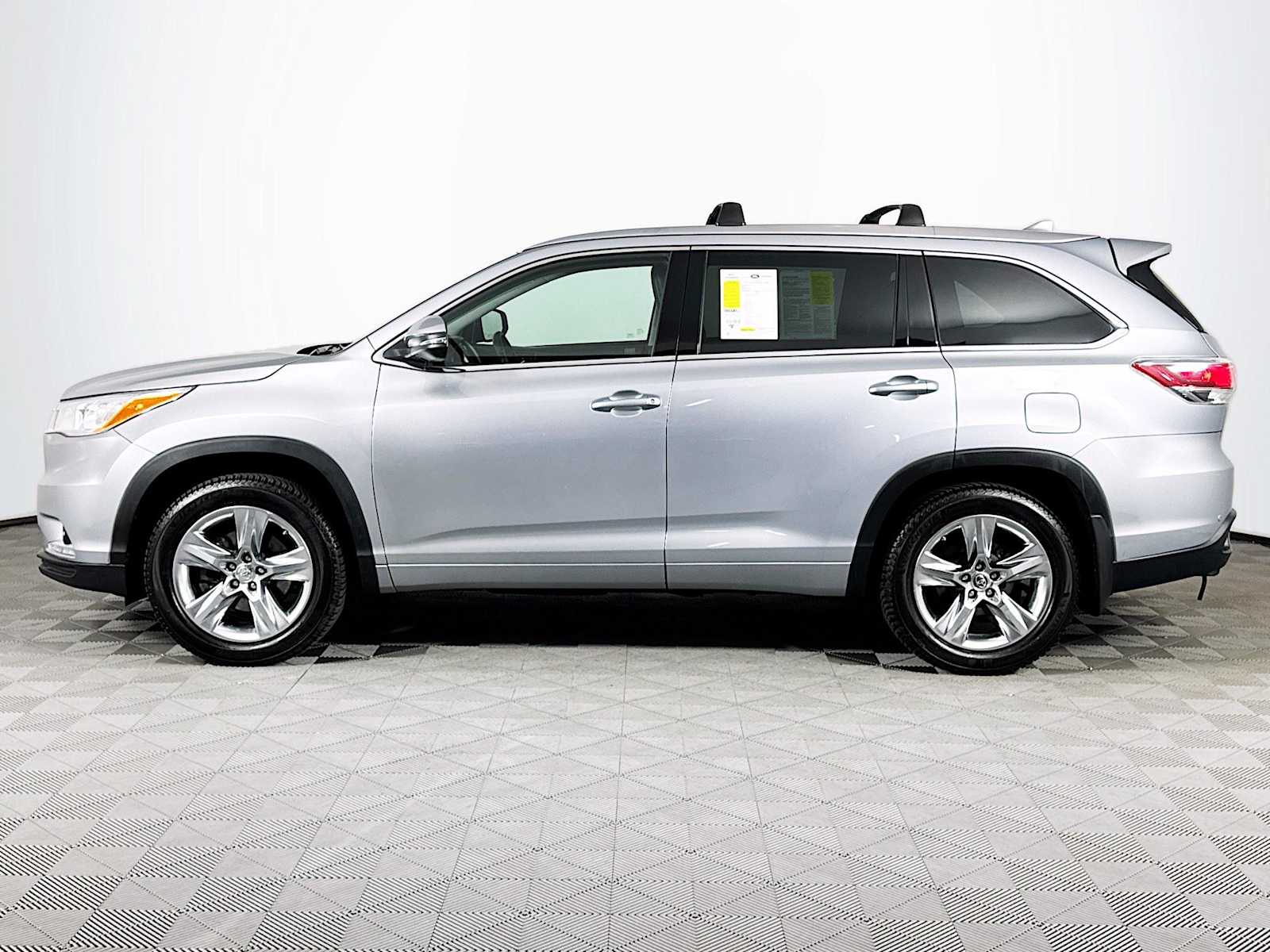 Image 7 of 2015 Toyota Highlander Limited Platinum V6 SUV