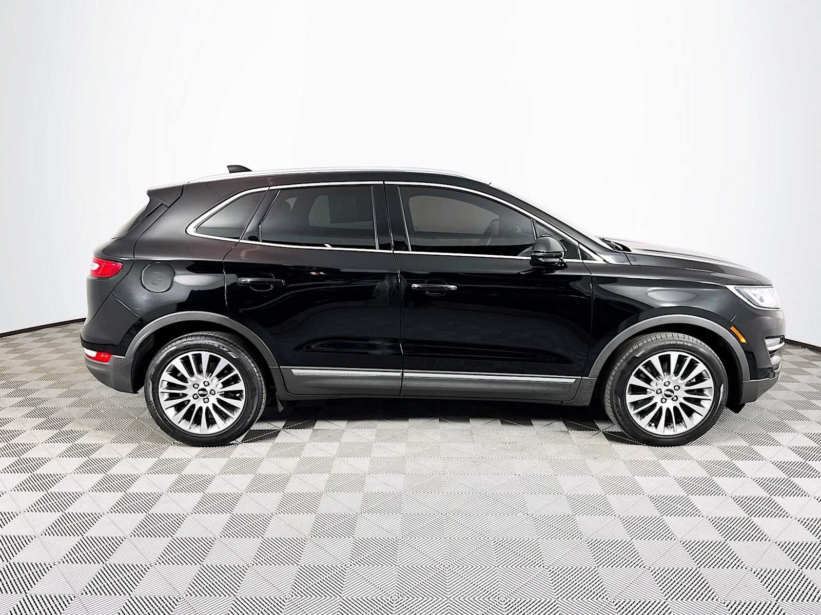 Image 4 of 2017 Lincoln MKC Reserve SUV