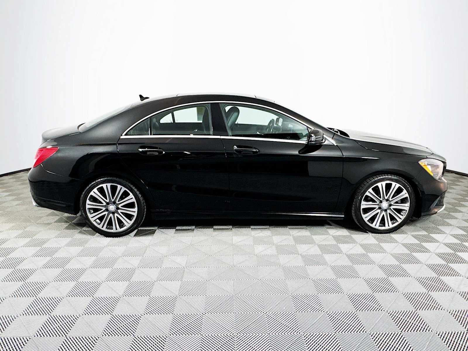 Image 4 of 2017 Mercedes-Benz CLA 250 Coupe