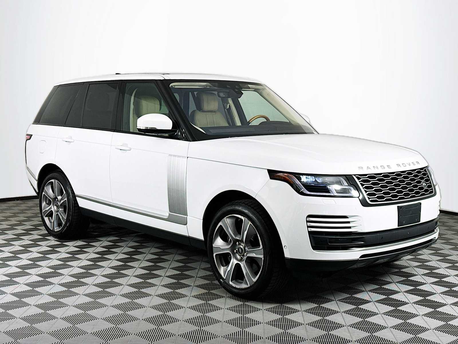 Used 2019 Land Rover Range Rover HSE with VIN SALGS2SVXKA567299 for sale in Westborough, MA